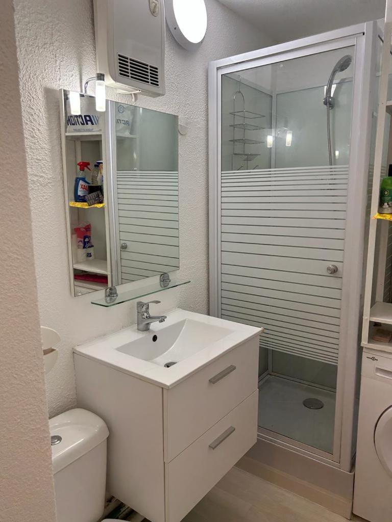 Studio Meuble Bord De Mer Bormes-les-Mimosas Extérieur photo