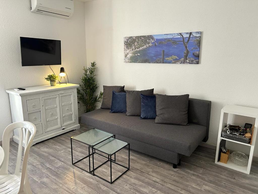 Studio Meuble Bord De Mer Bormes-les-Mimosas Extérieur photo